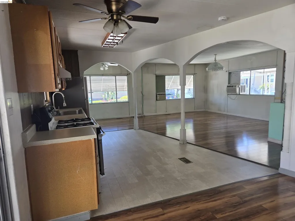 3301 Buchanan Antioch CA 94509