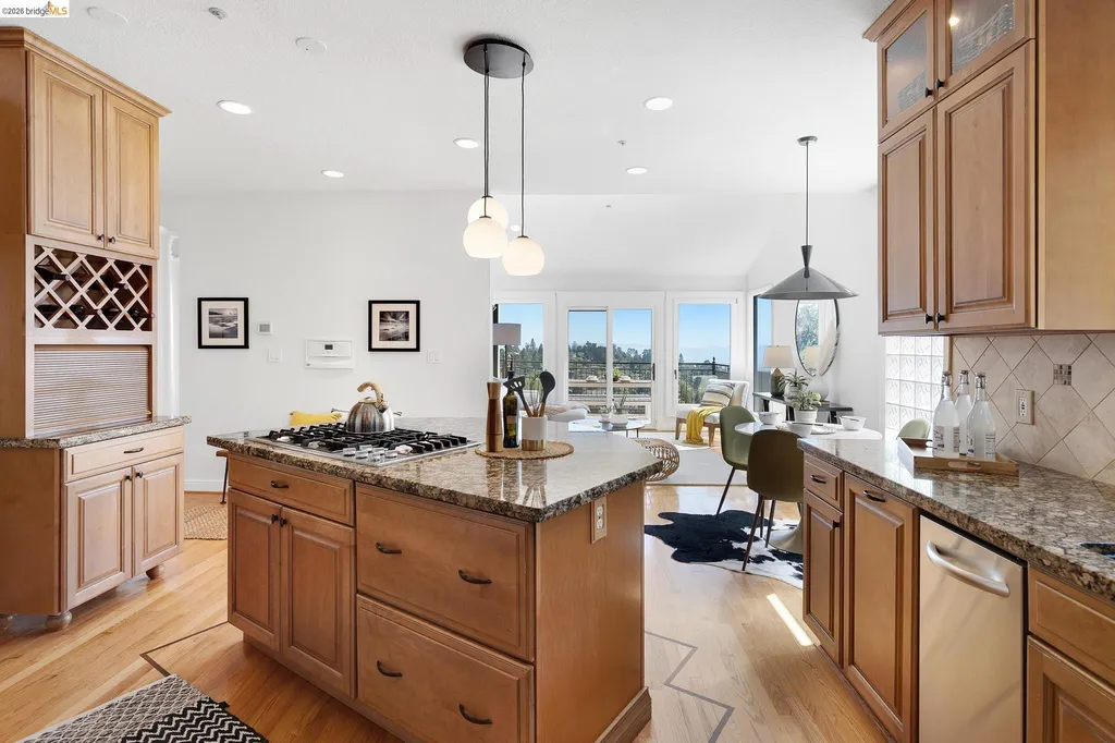 7015 Elverton Drive Oakland CA 94611
