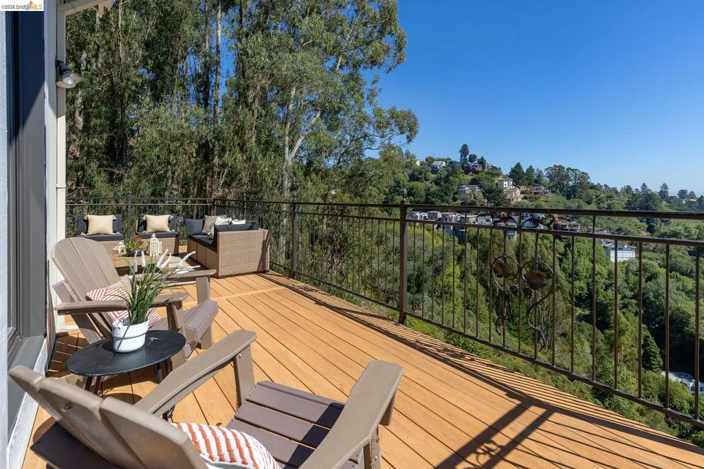 7015 Elverton Drive Oakland CA 94611