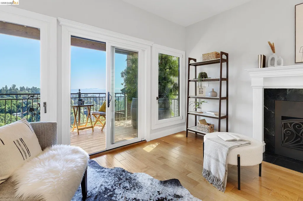 7015 Elverton Drive Oakland CA 94611