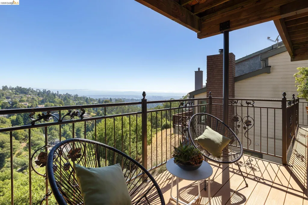 7015 Elverton Drive Oakland CA 94611
