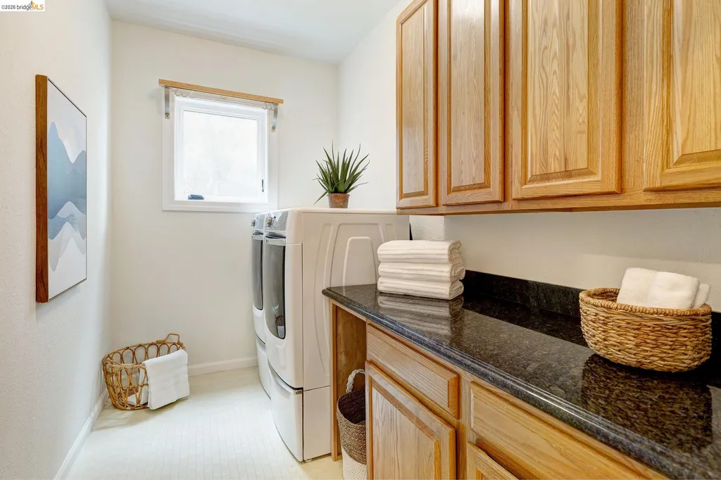 7015 Elverton Drive Oakland CA 94611