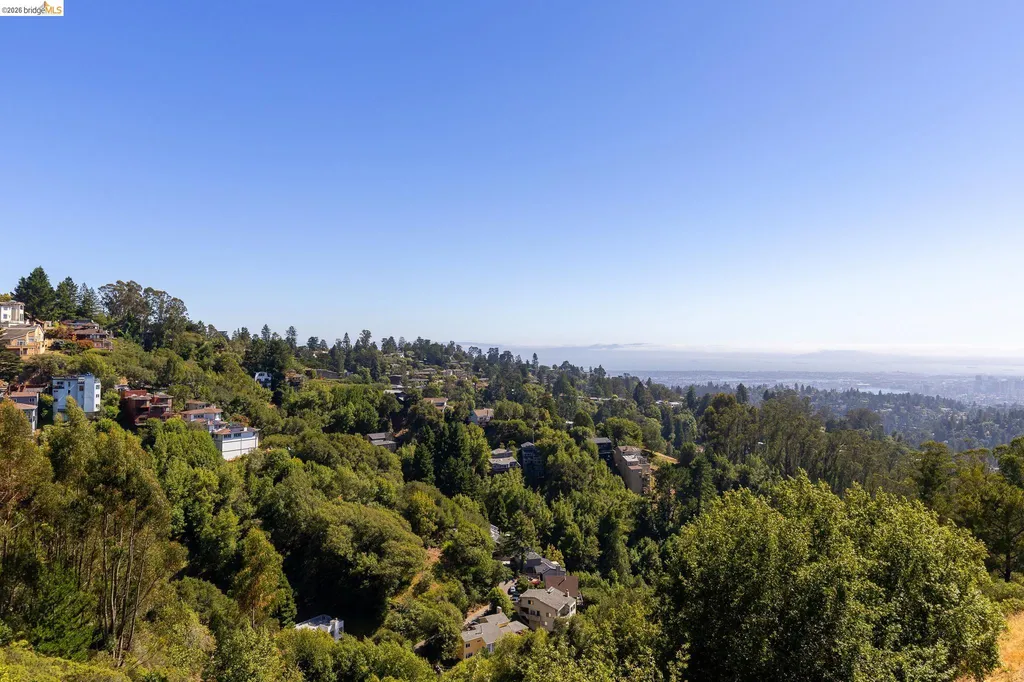 7015 Elverton Drive Oakland CA 94611