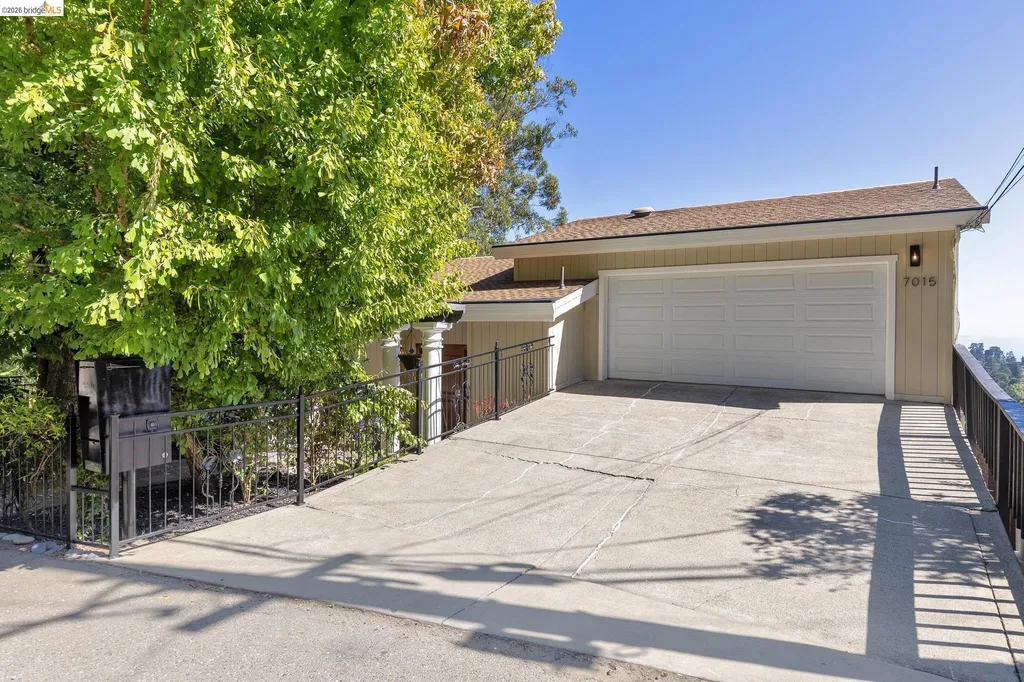 7015 Elverton Drive Oakland CA 94611