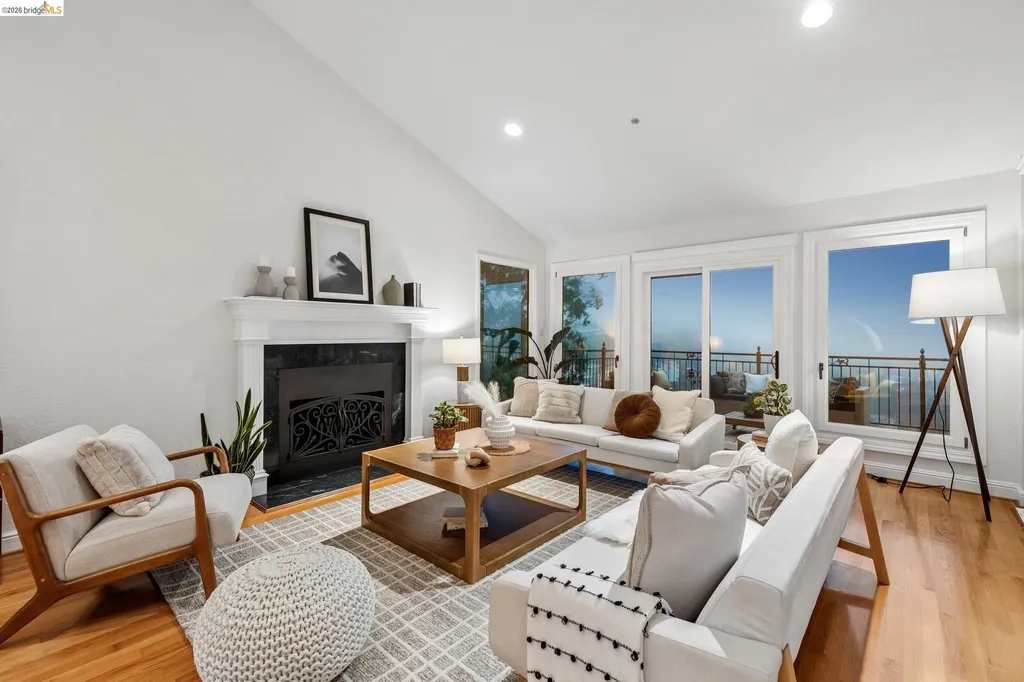 7015 Elverton Drive Oakland CA 94611
