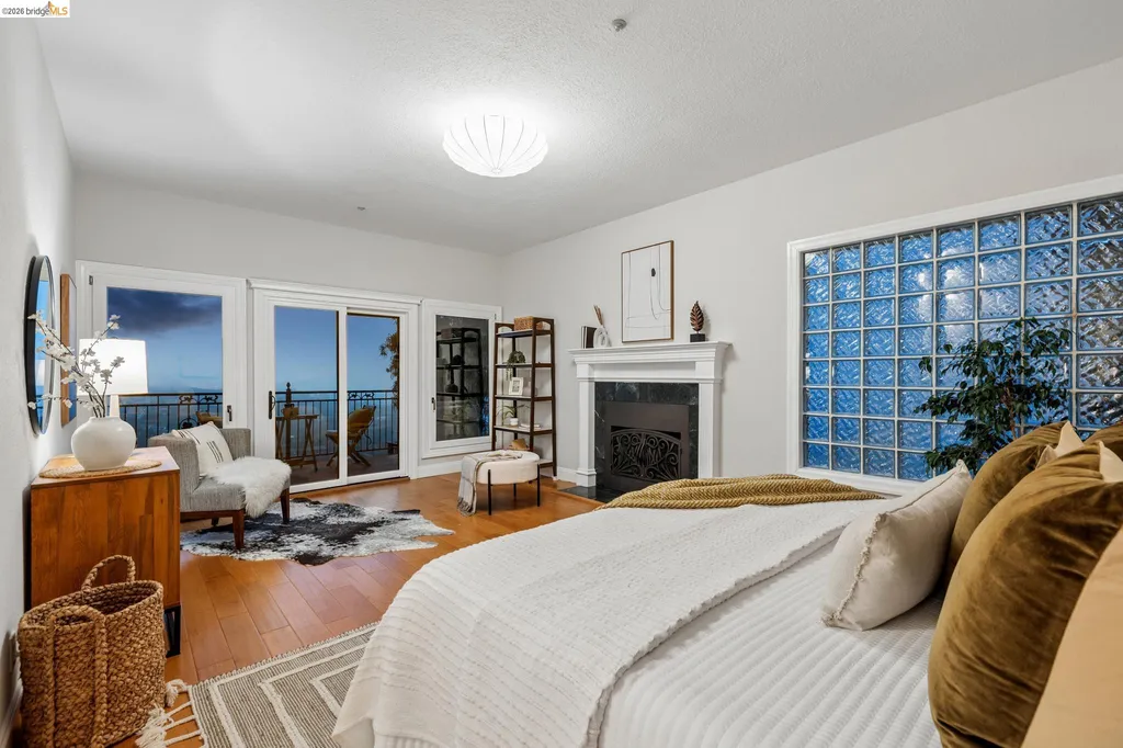 7015 Elverton Drive Oakland CA 94611