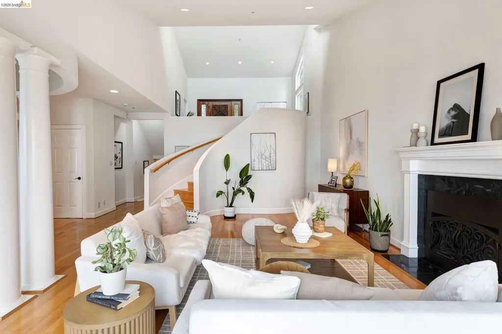 7015 Elverton Drive Oakland CA 94611
