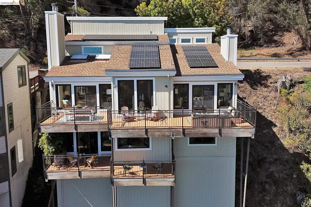 7015 Elverton Drive Oakland CA 94611