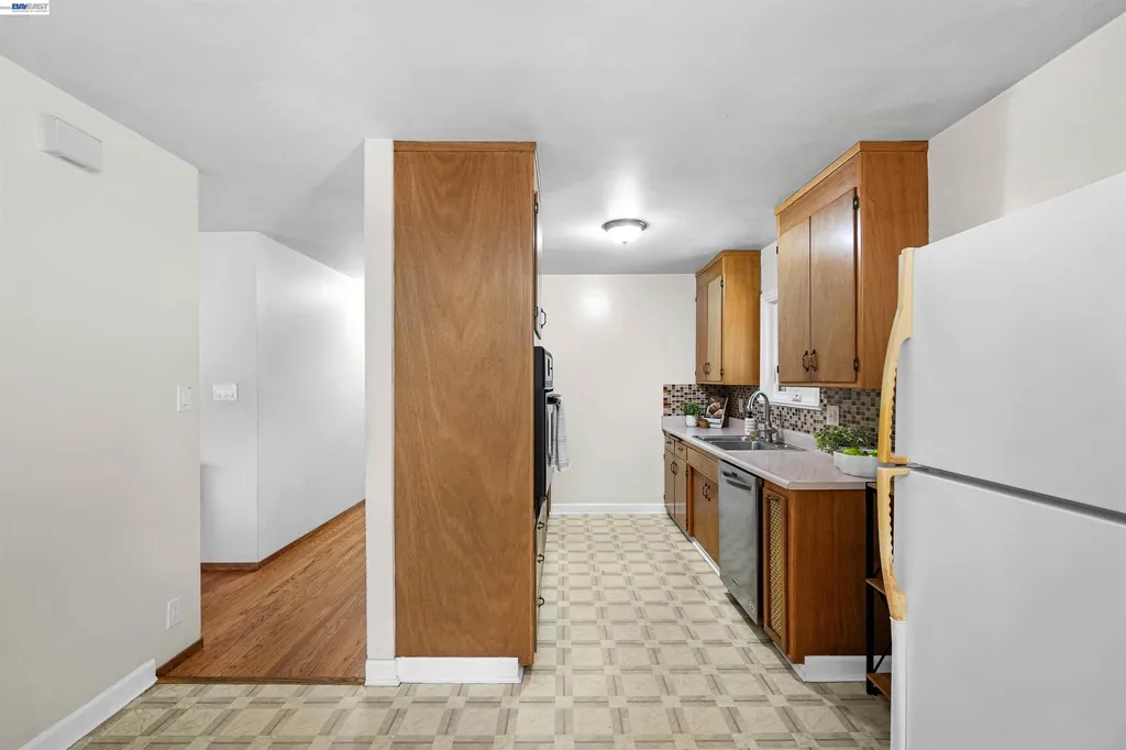 885 Devonshire Avenue San Leandro CA 94579