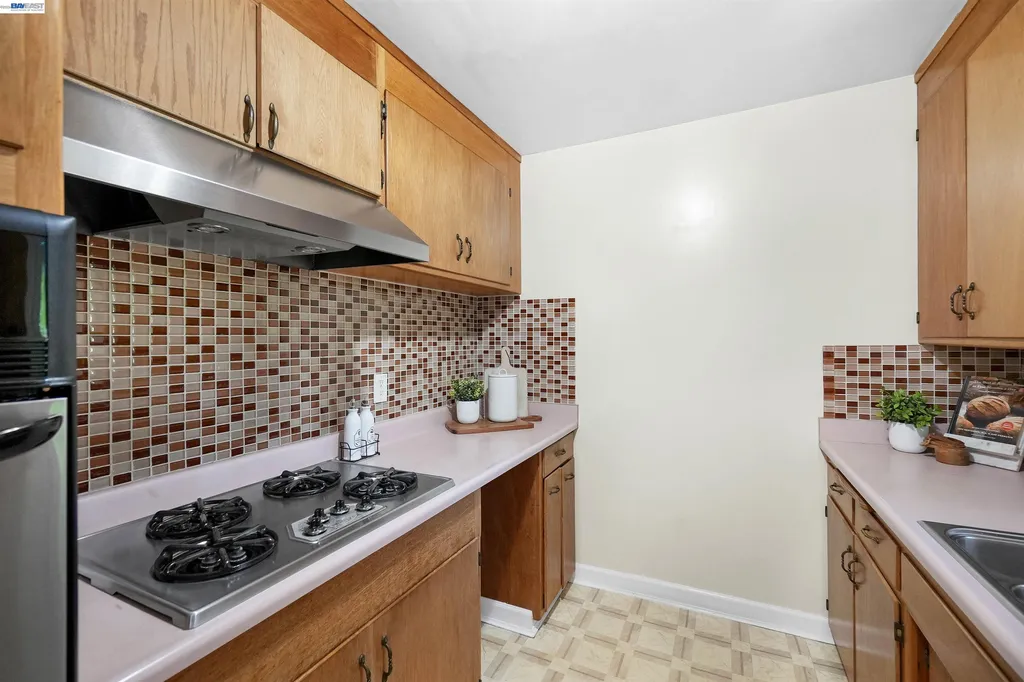 885 Devonshire Avenue San Leandro CA 94579