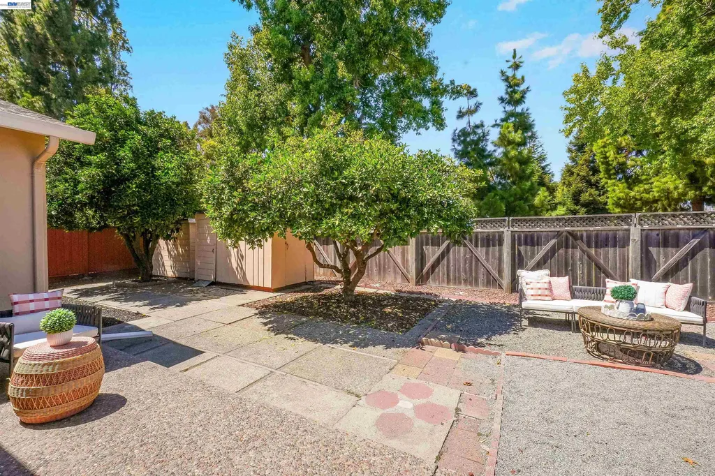885 Devonshire Avenue San Leandro CA 94579