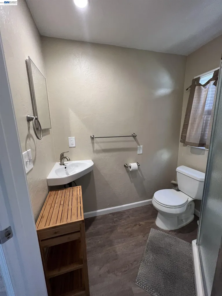 4231 Somerset Avenue Castro Valley CA 94546