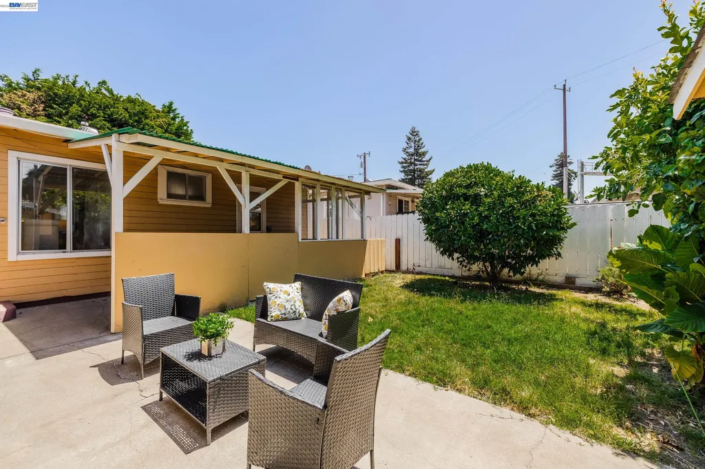 16984 Westerman Hayward CA 94541