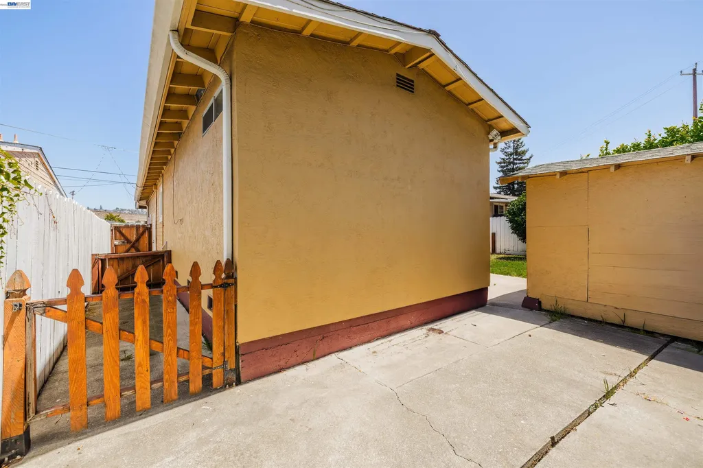 16984 Westerman Hayward CA 94541