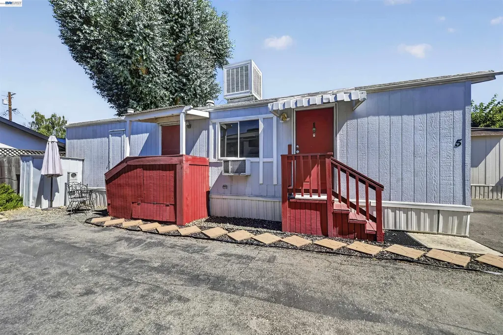 828 Olivina Avenue Livermore CA 94551