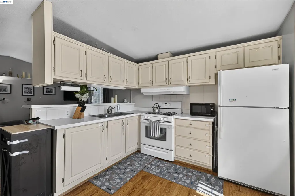 828 Olivina Avenue Livermore CA 94551