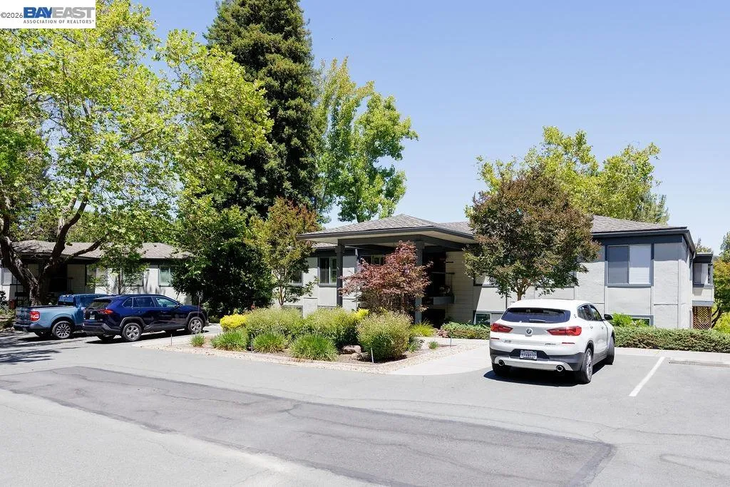2520 Ptarmigan Walnut Creek CA 94595