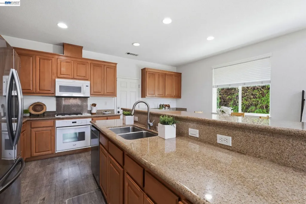 15 Vitruvius Court Oakley CA 94561