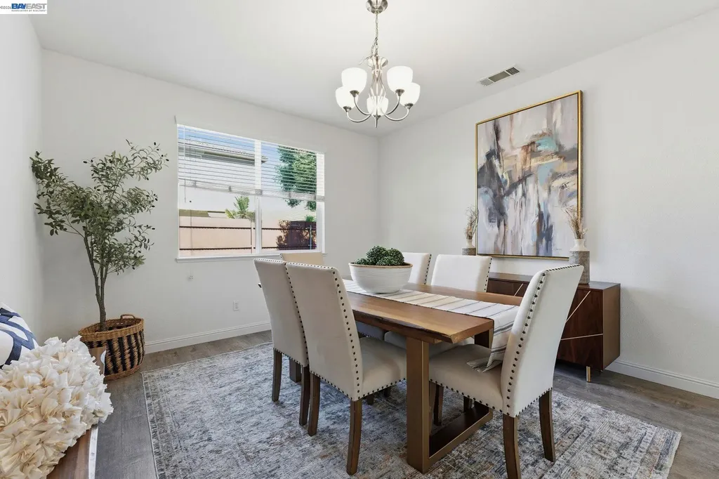 15 Vitruvius Court Oakley CA 94561