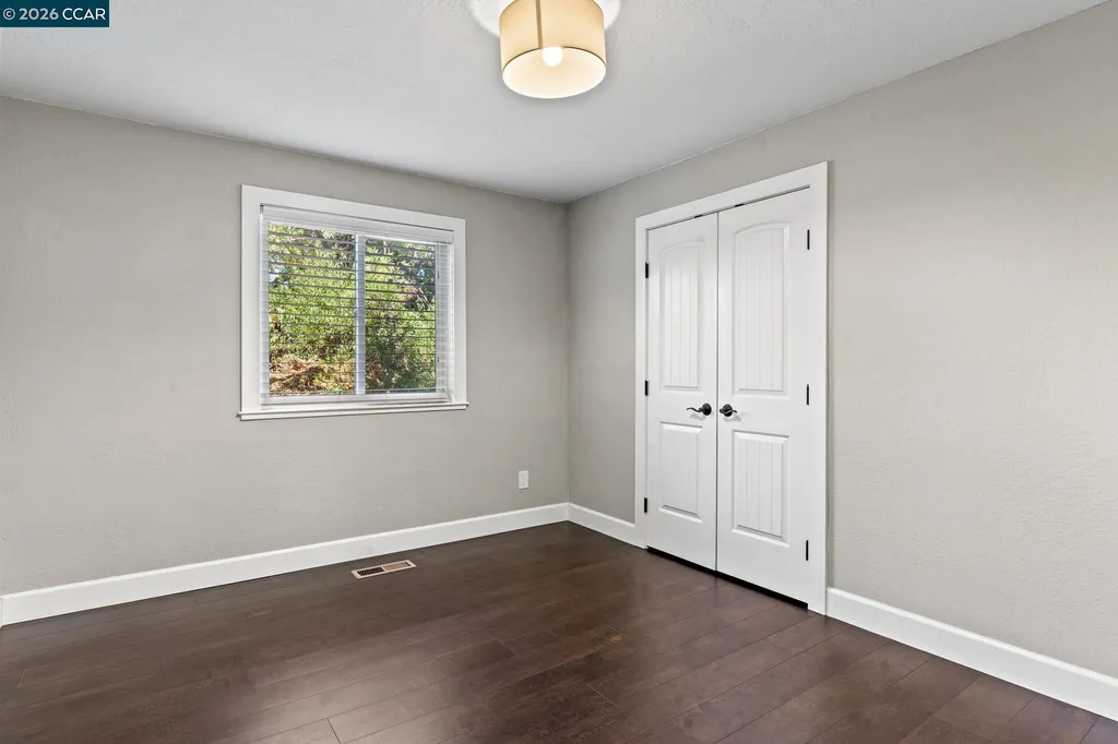 557 43rd Street Oakland CA 94609