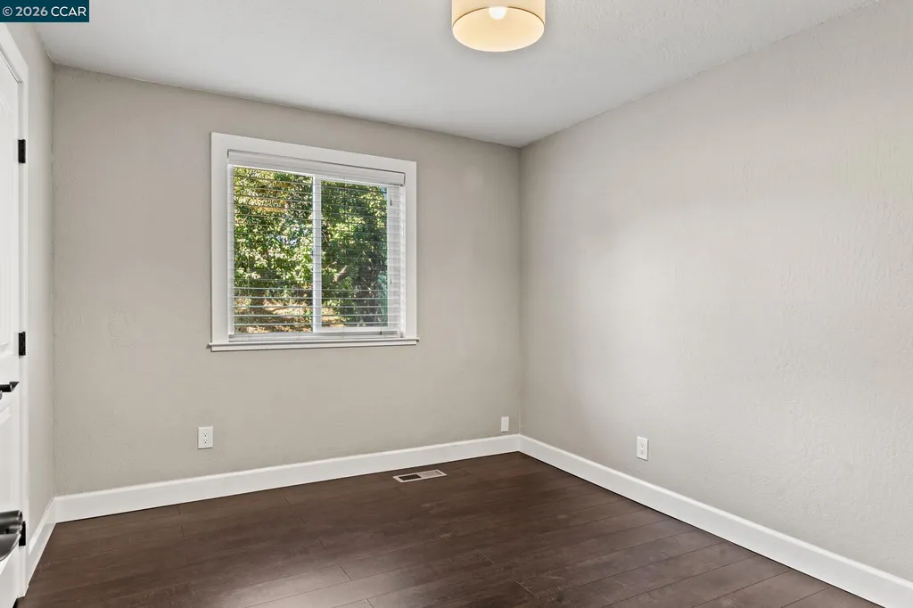 557 43rd Street Oakland CA 94609