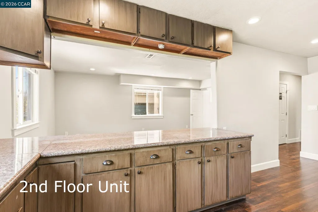 557 43rd Street Oakland CA 94609