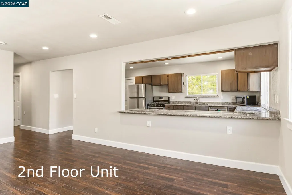 557 43rd Street Oakland CA 94609