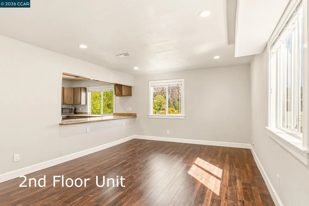 557 43rd Street Oakland CA 94609