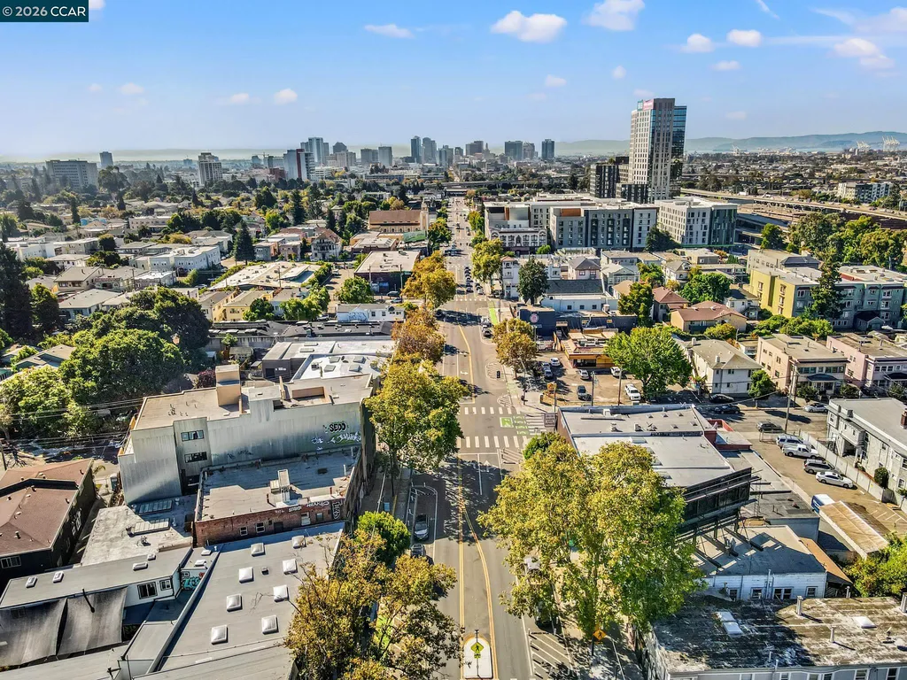 557 43rd Street Oakland CA 94609