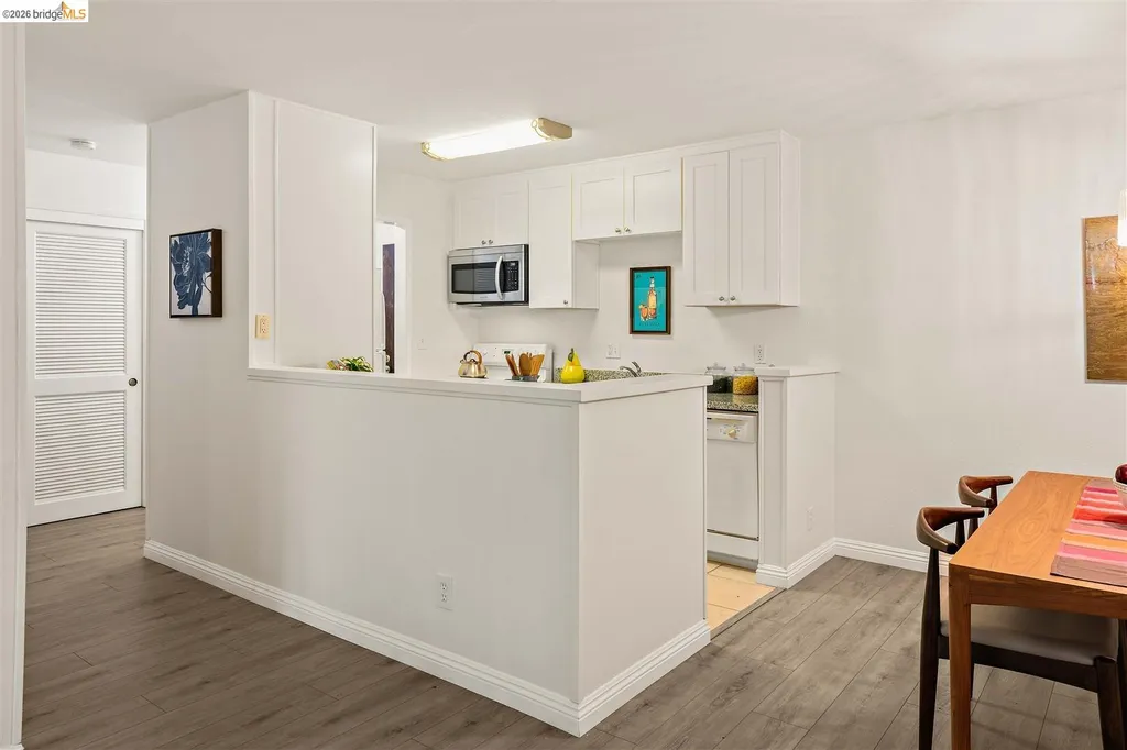 385 Jayne Avenue Oakland CA 94610