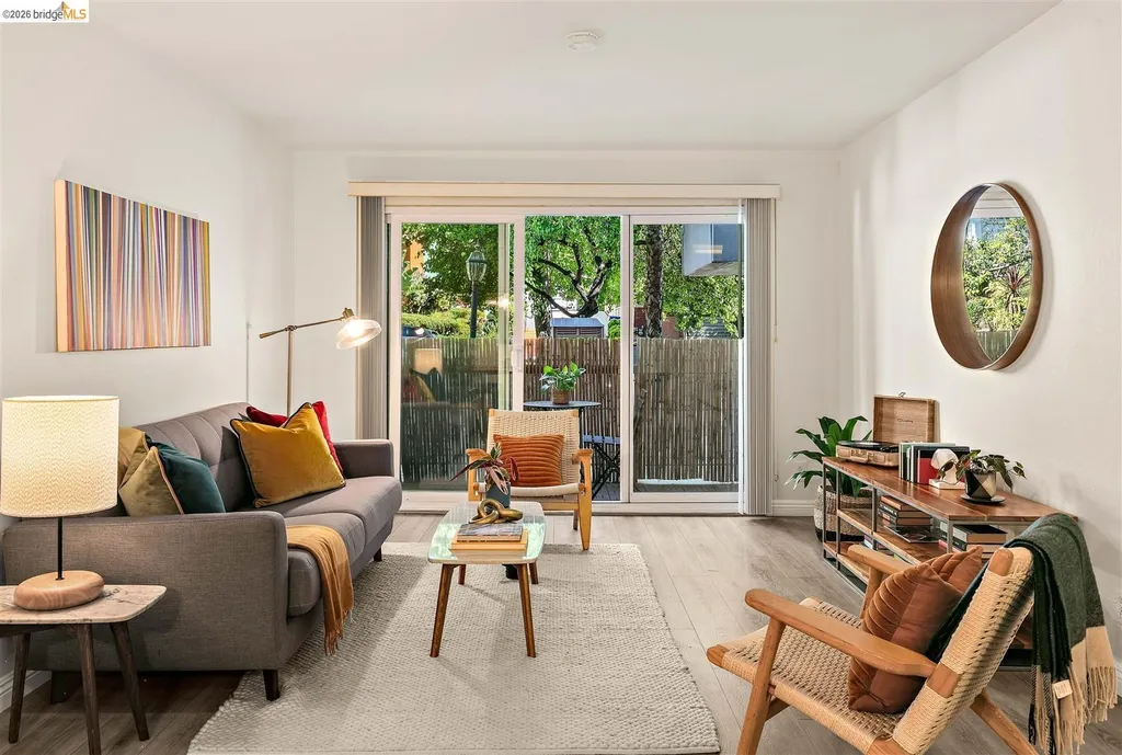 385 Jayne Avenue Oakland CA 94610