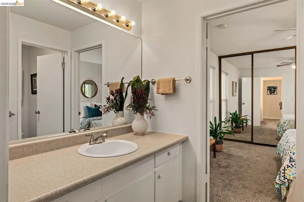 385 Jayne Avenue Oakland CA 94610
