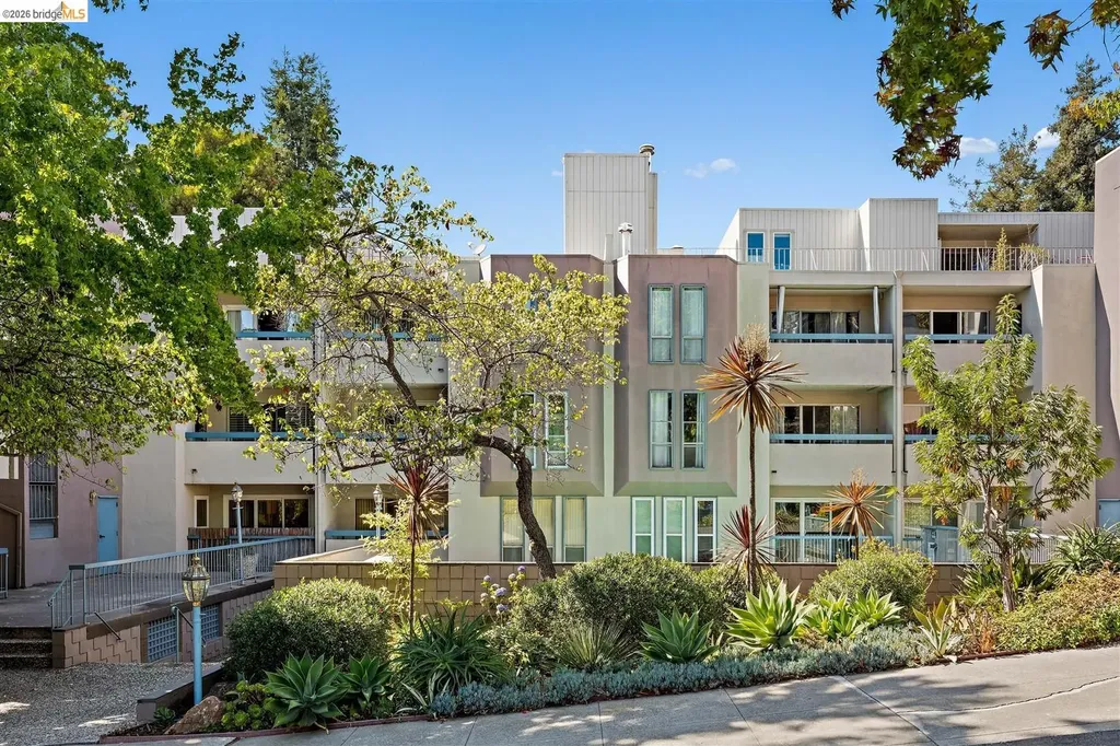 385 Jayne Avenue Oakland CA 94610