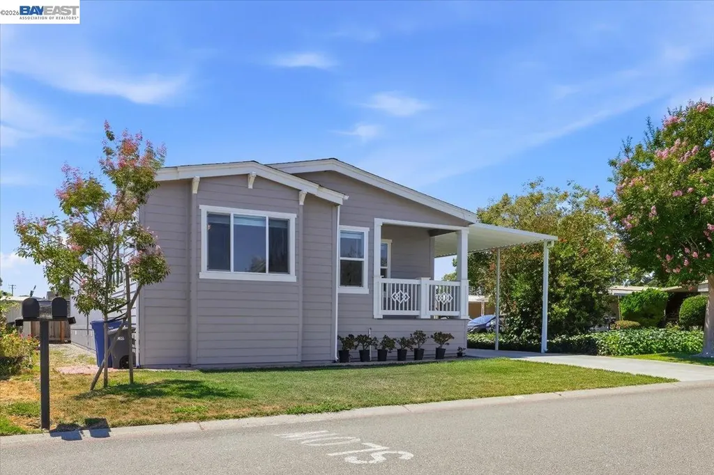27915 Pueblo Springs Hayward CA 94545