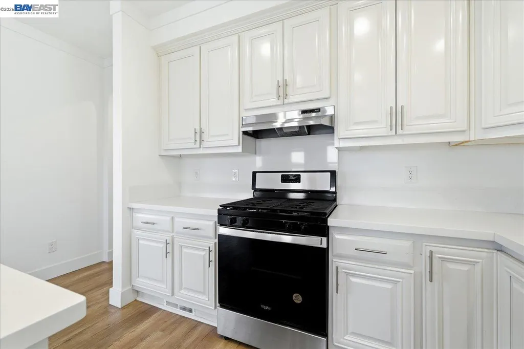 27915 Pueblo Springs Hayward CA 94545