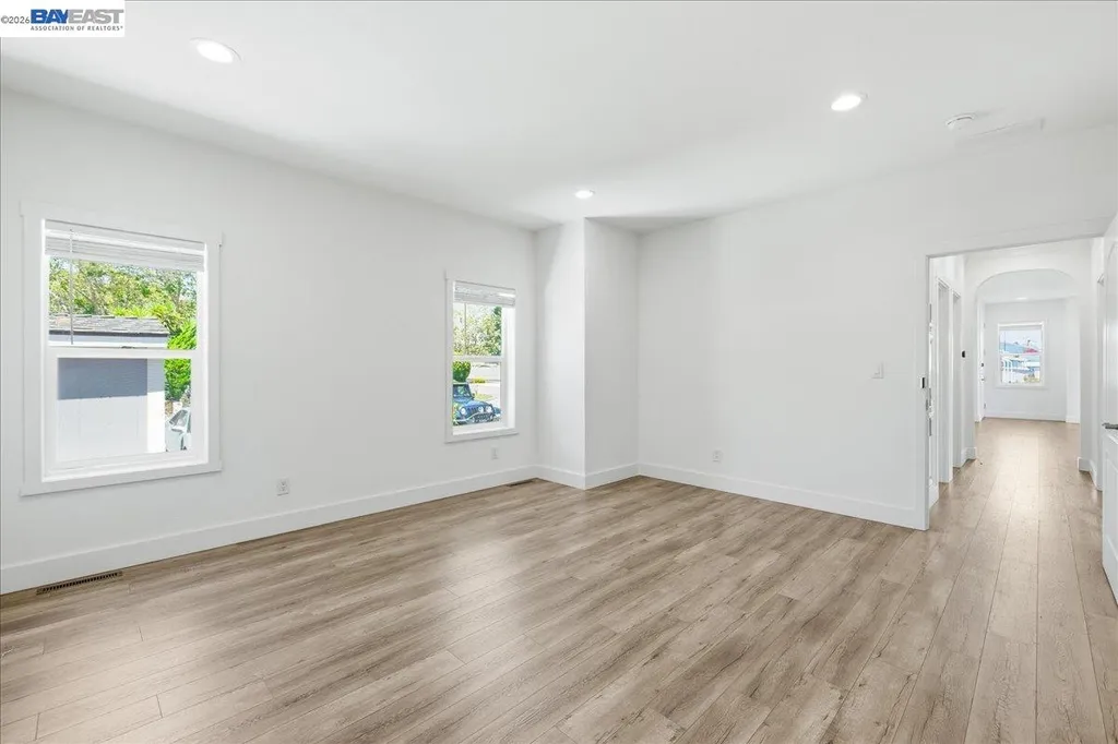 27915 Pueblo Springs Hayward CA 94545