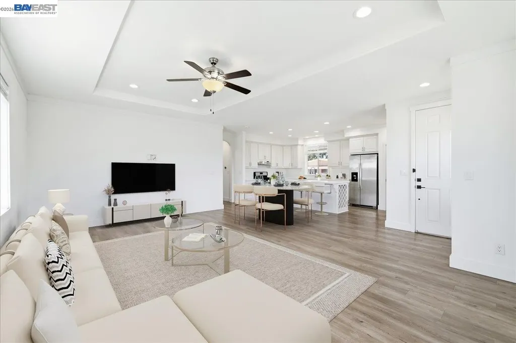 27915 Pueblo Springs Hayward CA 94545