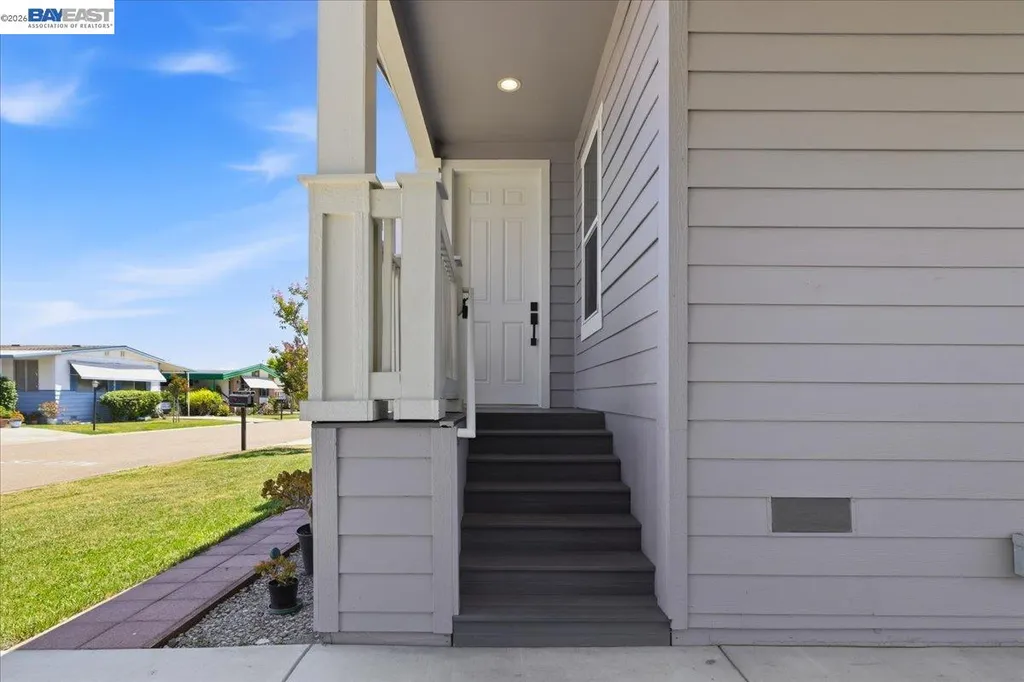 27915 Pueblo Springs Hayward CA 94545