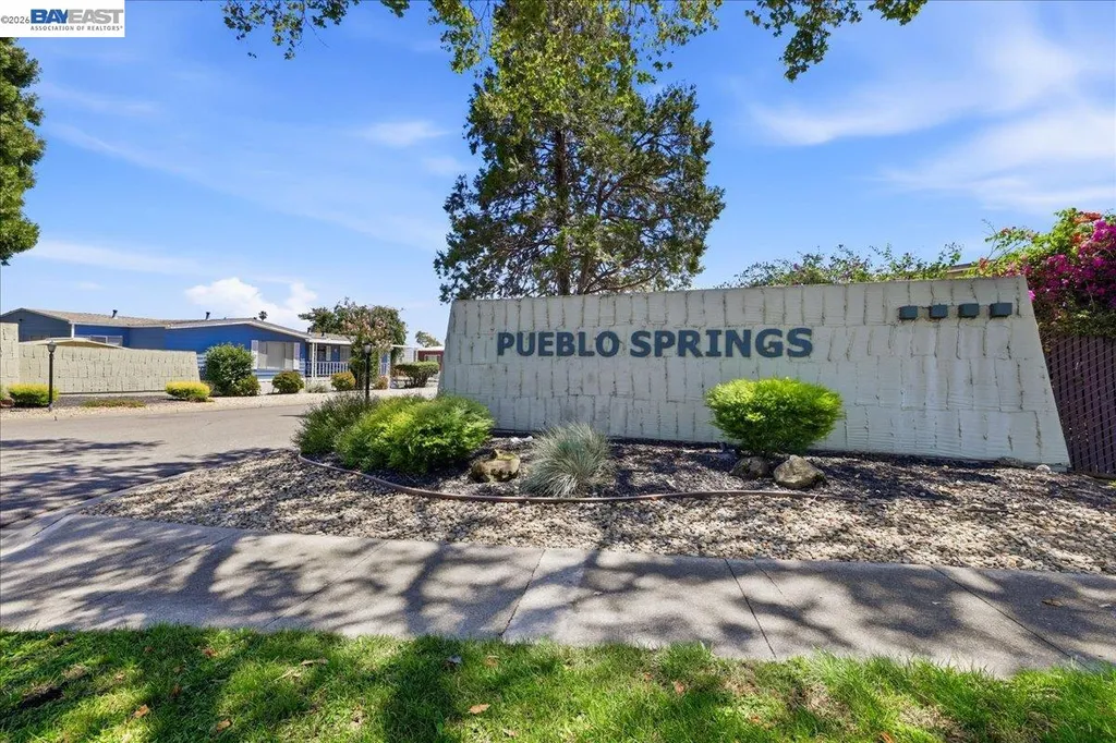 27915 Pueblo Springs Hayward CA 94545