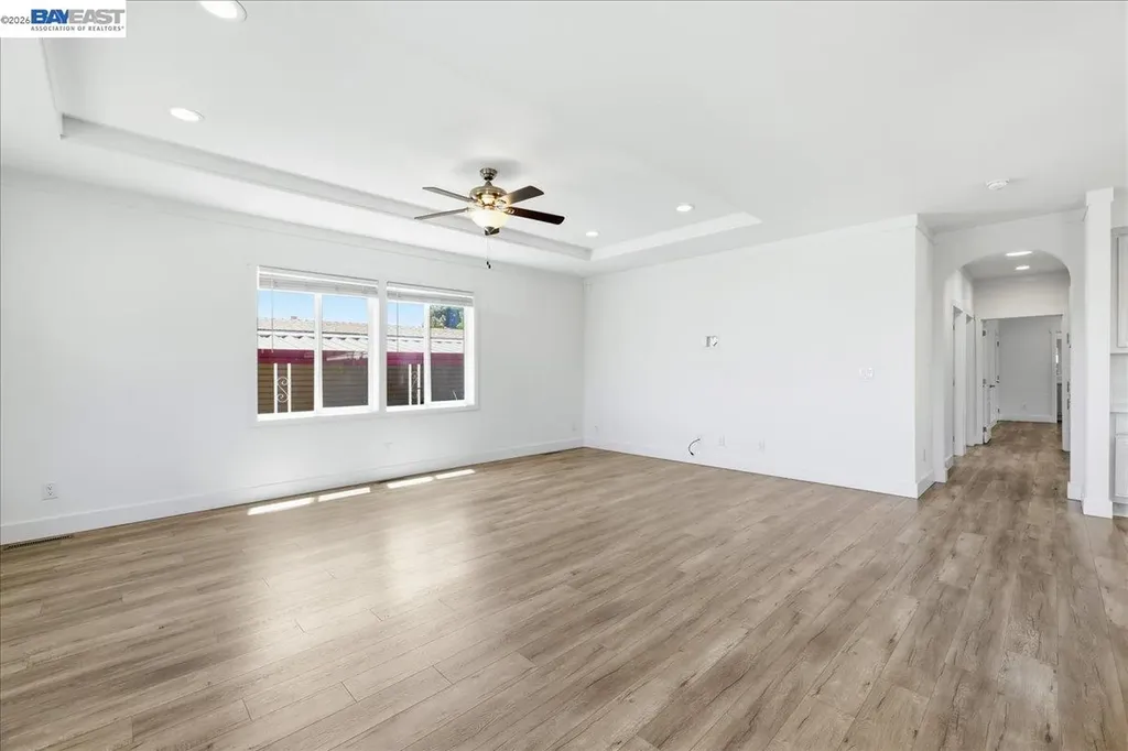 27915 Pueblo Springs Hayward CA 94545