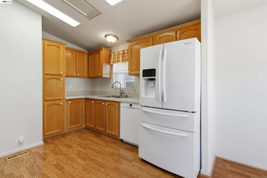 3263 Vineyard Avenue Pleasanton CA 94566