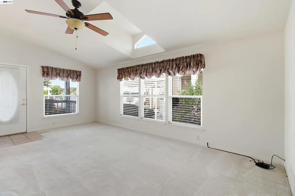 3263 Vineyard Avenue Pleasanton CA 94566