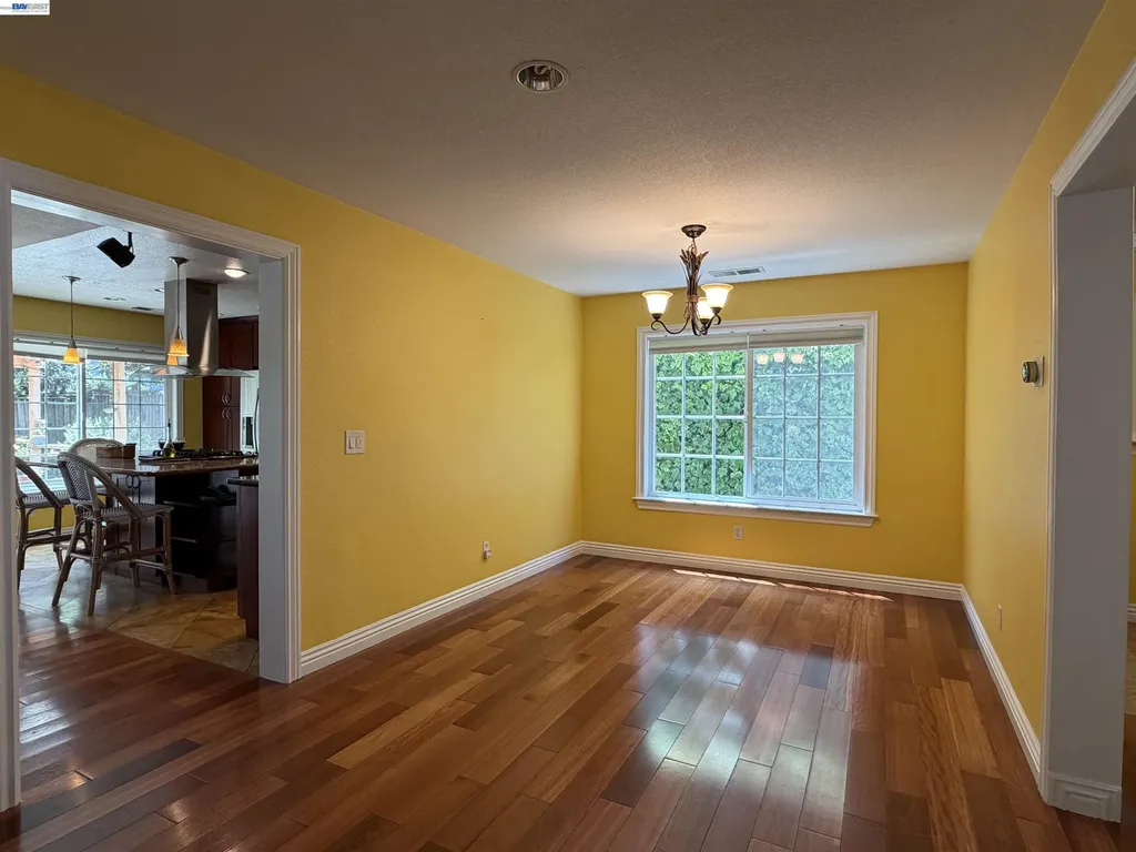 433 Calistoga Circle Fremont CA 94536