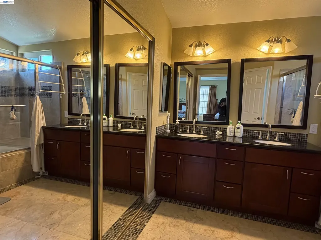 433 Calistoga Circle Fremont CA 94536