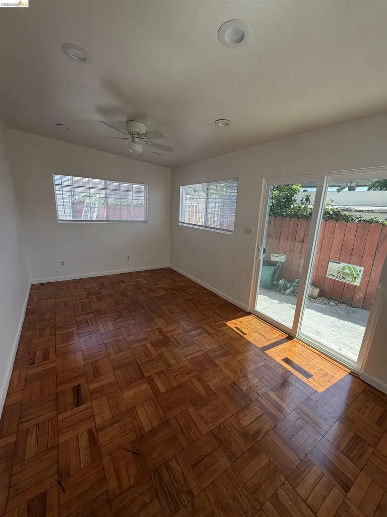 918 Royal Street Oakland CA 94603