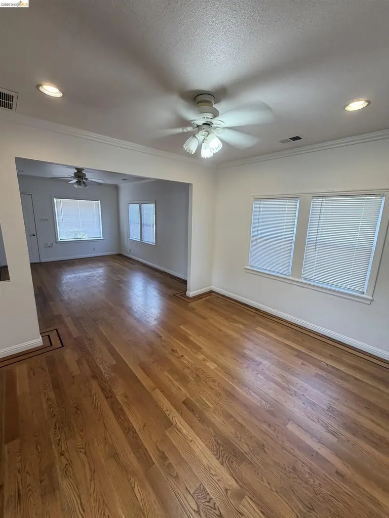 918 Royal Street Oakland CA 94603