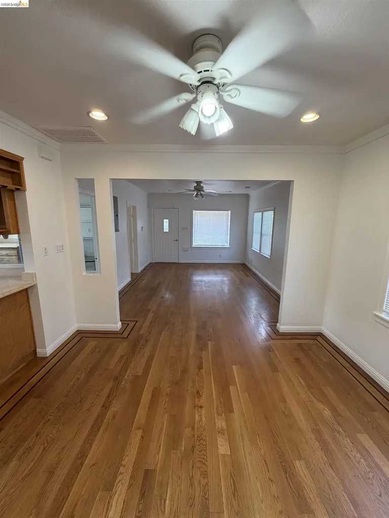 918 Royal Street Oakland CA 94603