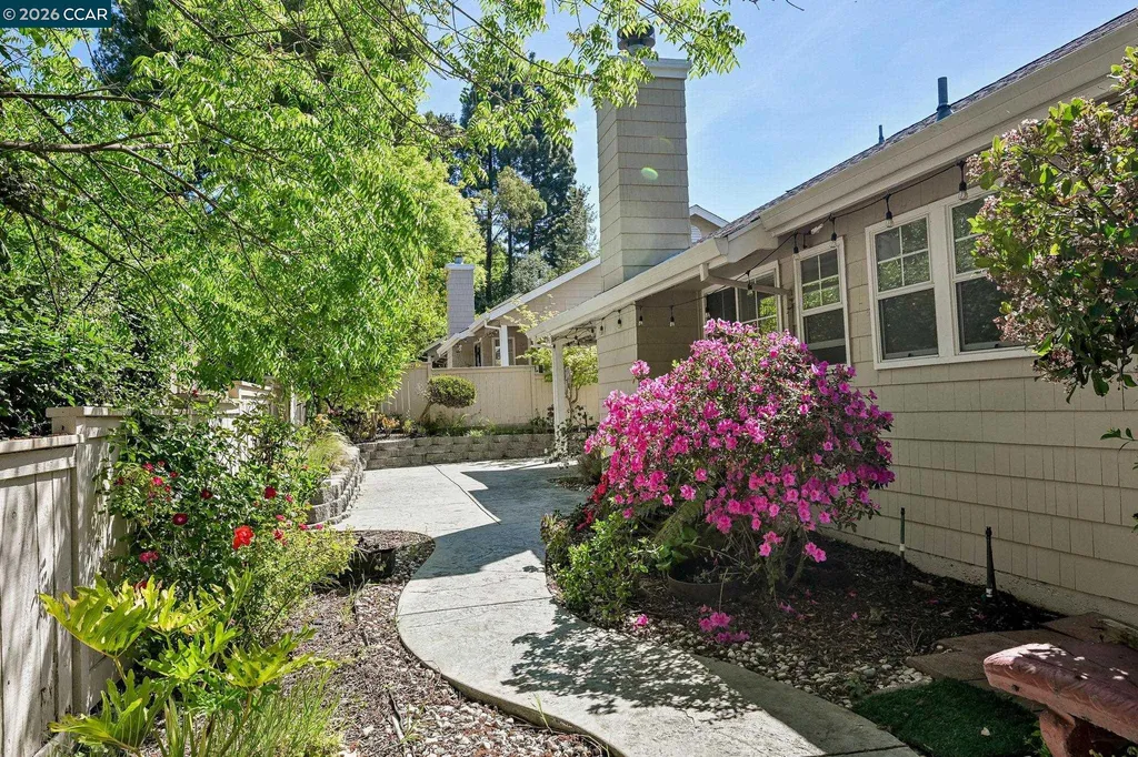 320 Warmcastle Court Martinez CA 94553