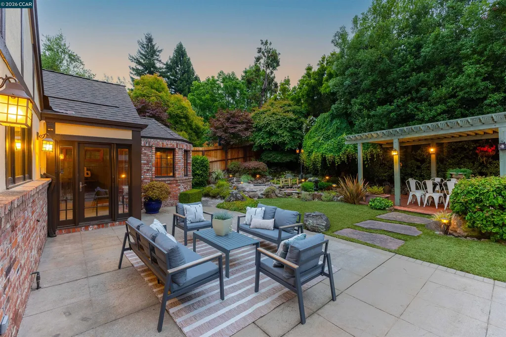 21 Oval Road Oakland CA 94611