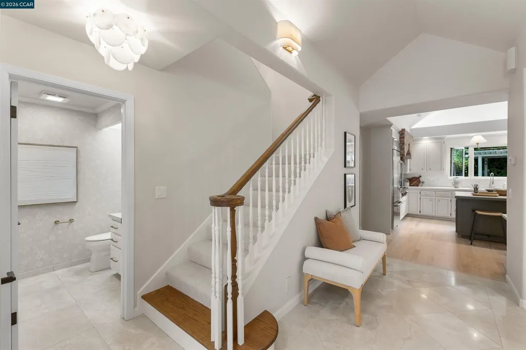 21 Oval Road Oakland CA 94611